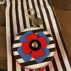 Henri Bendel flower coin purse
